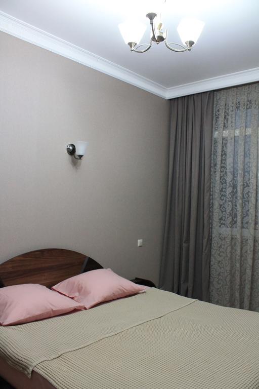 Berapartment With Mountain View Batumi Zewnętrze zdjęcie